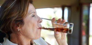 Bevande a zero calorie, aumentano il rischio di ictus