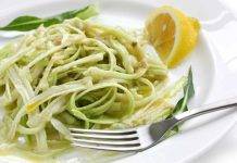 Insalata di puntarelle alla romana, fresca e saporita Insalata di puntarelle alla romana
