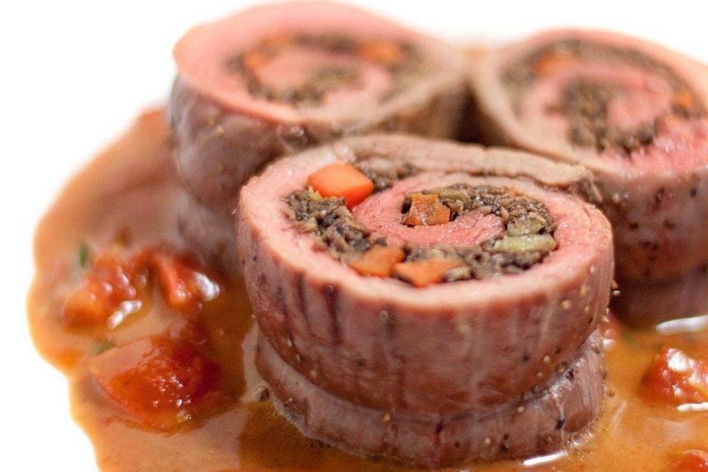 Rotolini di vitello al ragù