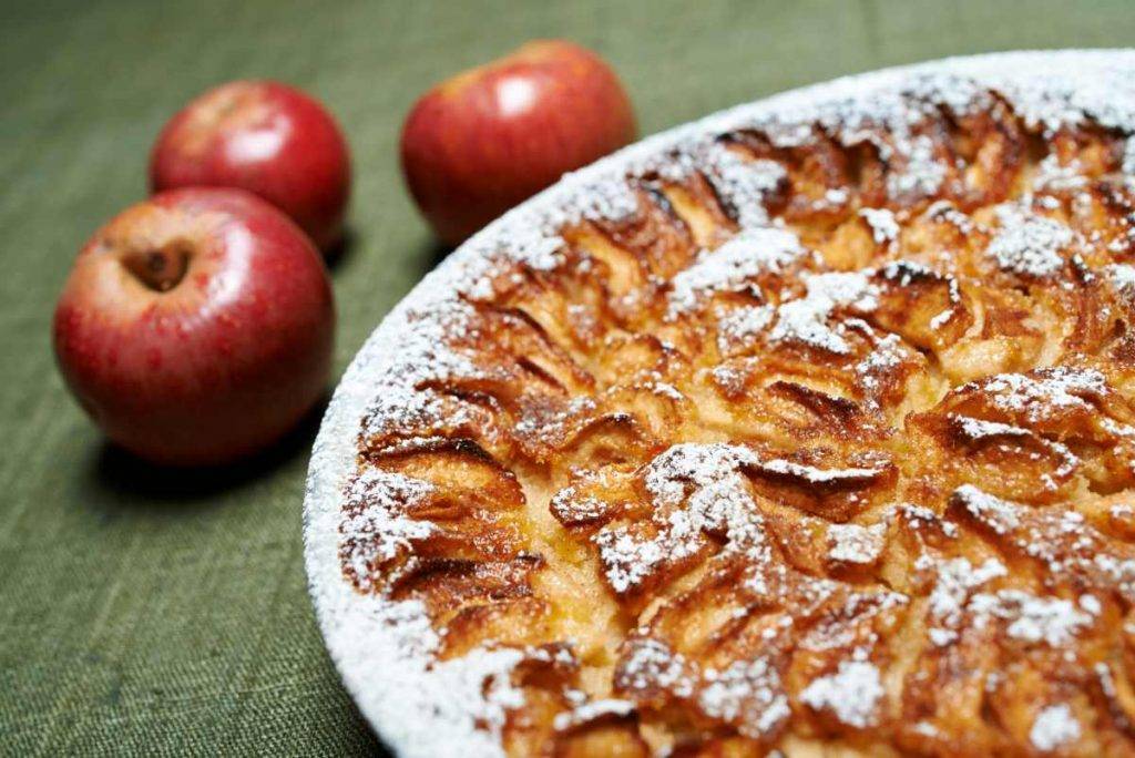 crostata di mele con ricotta