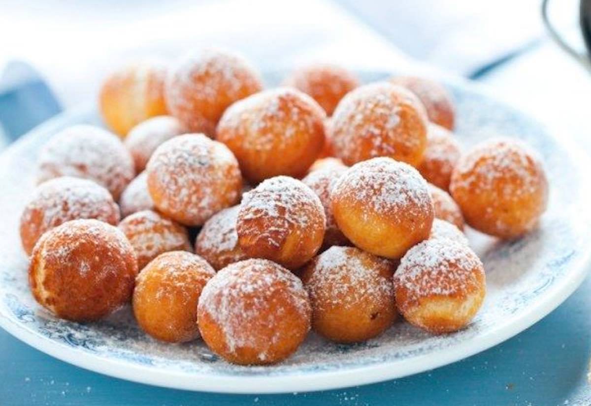Castagnole siciliane al vino, ricetta tipica di carnevale