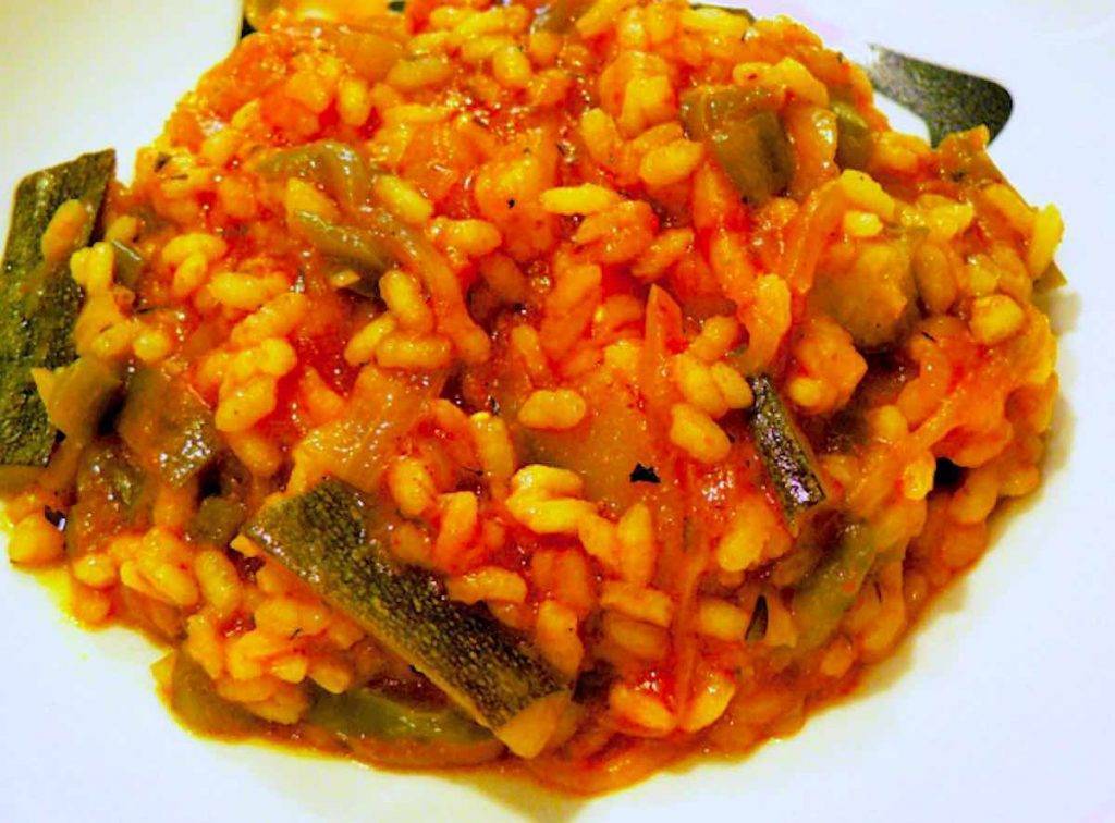 risotto con zucchine centenari e pomodoro