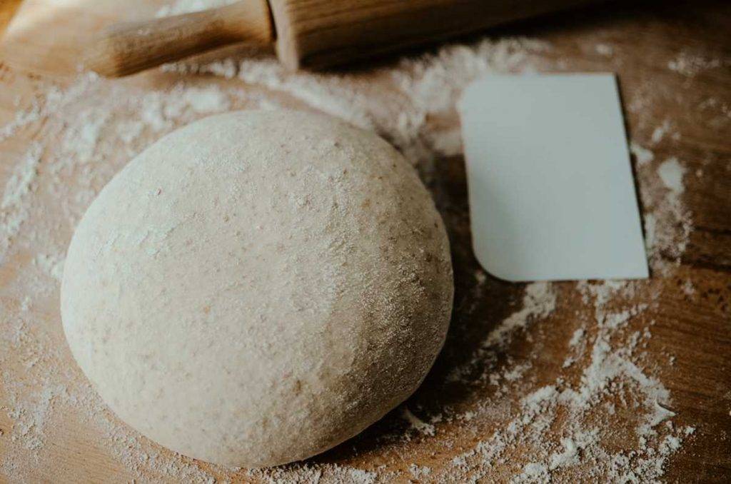 Impasto per pizza senza lievito con bicarbonato