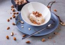 Parfait di mandorle, un dolce semifreddo piacevole e raffinato parfait di mandorle