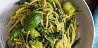 Linguine con pesto di fagiolini e basilico