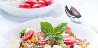 insalata di farro mediterranea