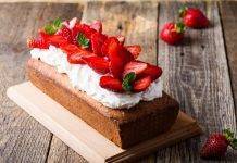 Pan di fragole, una favolosa ricetta light senza latte e burro! Pan di fragole