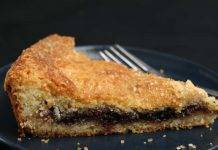 Torta versata alla marmellata