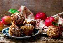 Tortine di mele e yogurt greco