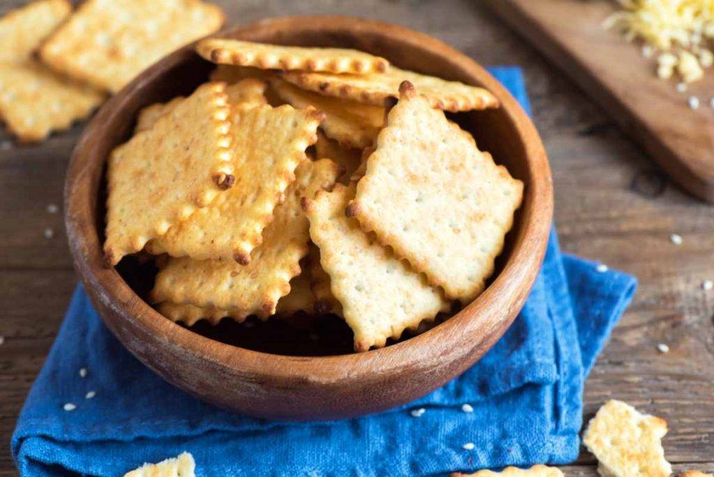 crackers salati sfogliati