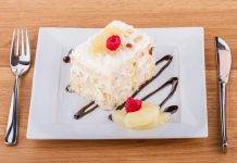 tiramisù con crema e ananas