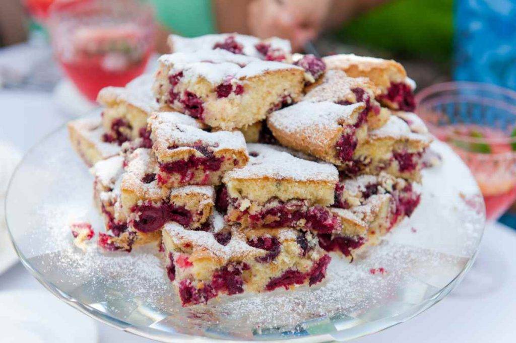 Torta allo Yogurt e Frutti di Bosco