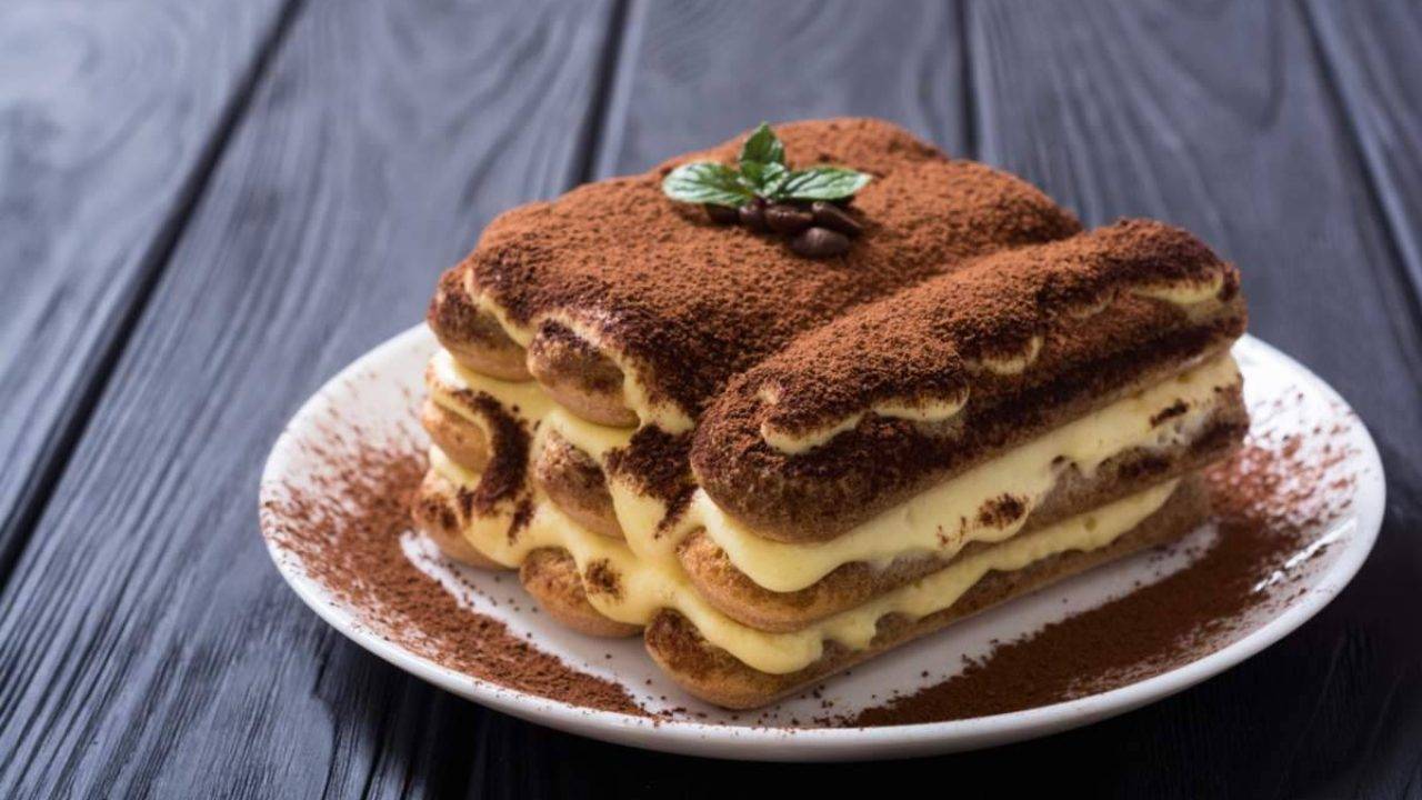 Semifreddo Con Crema Pasticcera E Crema Al Caffe Golosita Al Cucchiaio