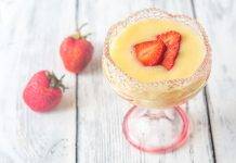 dessert crema e fragole