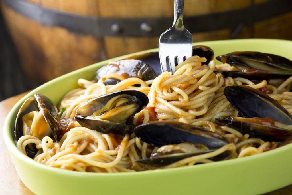 spaghetti con le cozze tarantine