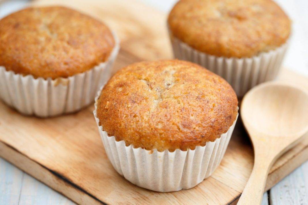 Muffin mimosa all'ananas una variante facile per la Festa della Donna