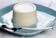 Budino al latte e vaniglia super light, golosità senza appesantire la linea! Budino al latte e vaniglia super light - ricettasprint.it