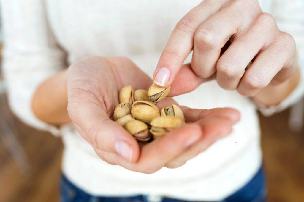 Dieta dei pistacchi e camminata: per dimagrire e proteggere il cuore