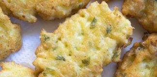 Frittelle di zucchine e speck veloci al forno - ricettasprint.it