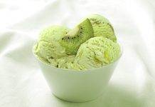Gelato light al kiwi e yogurt - ricettasprint.it