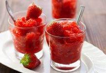 Granita alla fragola fatta in casa, facilissima e golosa Granita alla fragola fatta in casa - FOTO_ RIcettasprint.it
