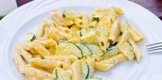 Pasta al Curry e Zucchine