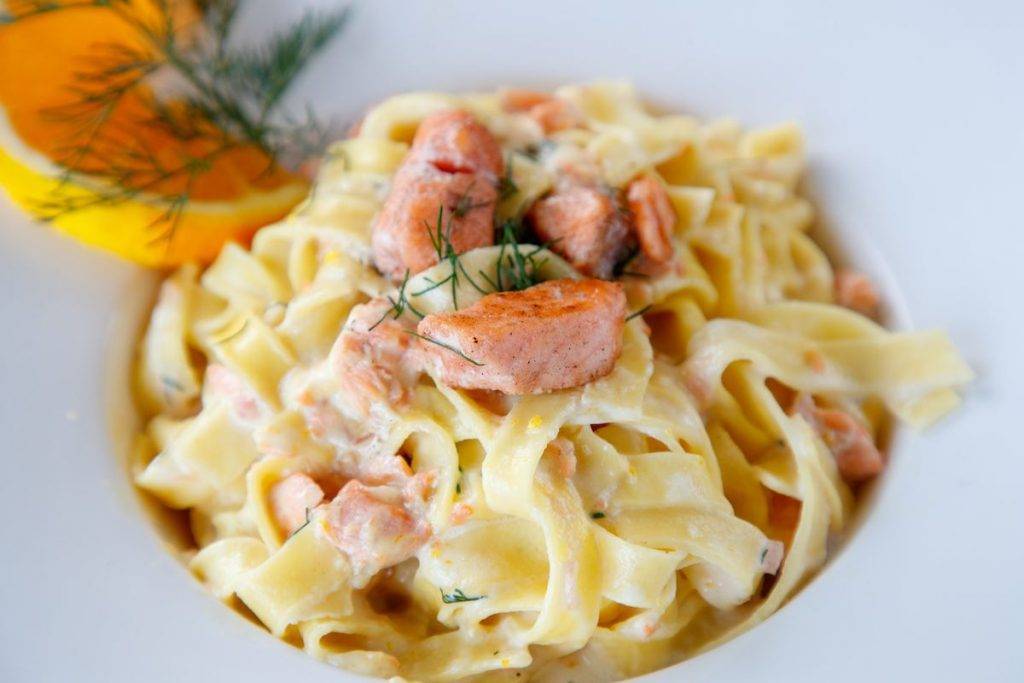 tagliatella salmone e arancia