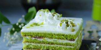 Torta al pistacchio con crema al mascarpone - ricettasprint.it