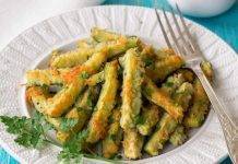 Zucchine al basilico: un contorno diverso dal solito, ma molto goloso Zucchine al basilico