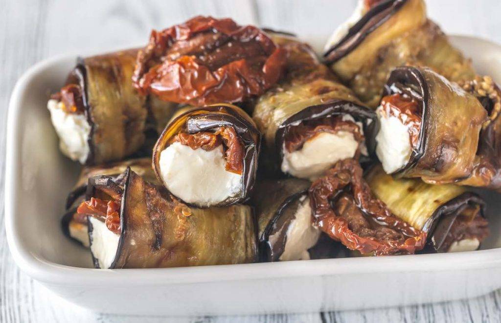 involtini di melanzane robiola e pomodori secchi