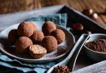 Tartufi di wafer e ricotta, praline deliziose da gustare fredde Tartufi di wafer e ricotta - ricettasprint.it