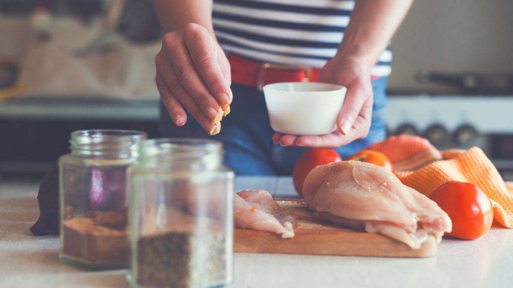 Come cucinare il petto di pollo, ricette facili - ricettasprint.it