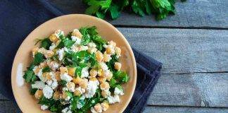 Insalata di ceci feta e peperoncini verdi - ricettasprint.it