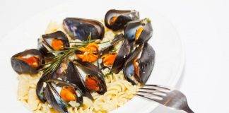 Fusilli freddi con cozze e vongole