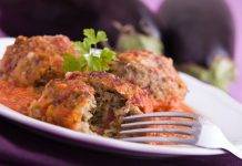 Polpette di carne con le melanzane al sugo