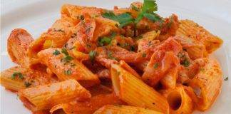 Penne al baffo con pancetta