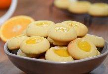 Biscotti facili alla marmellata di arance: un biscotto friabile e goloso