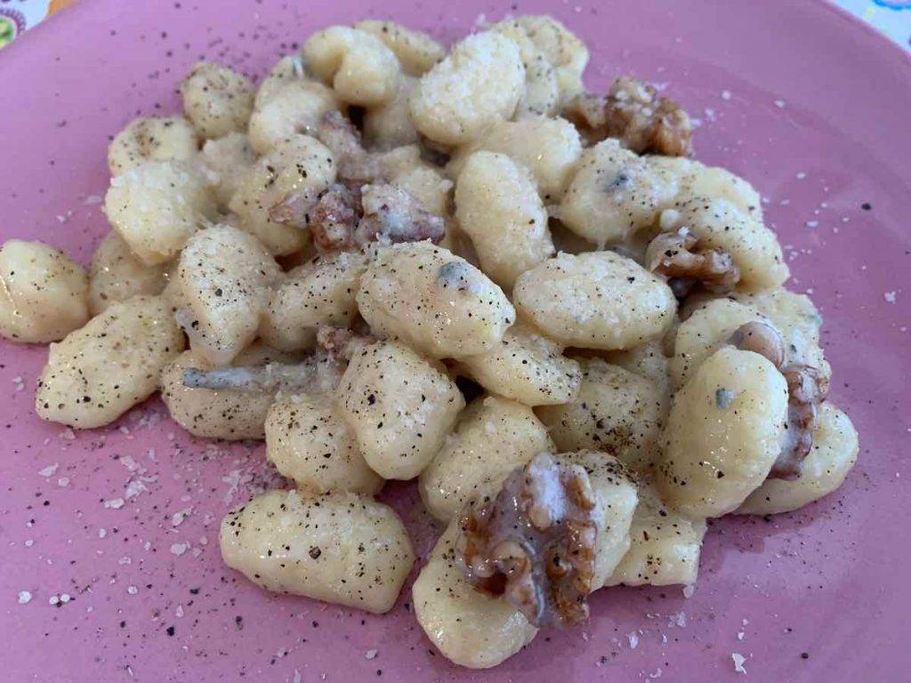 gnocchi al gorgonzola e noci