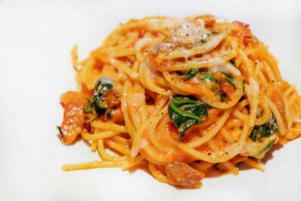 Spaghetti al whisky e pancetta 