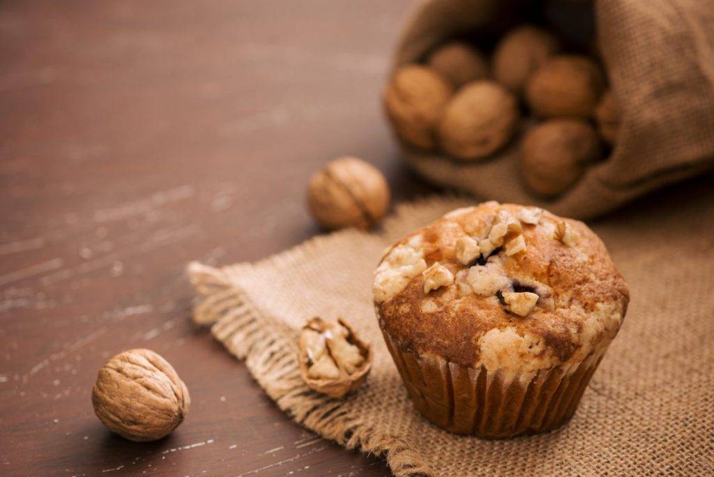 Muffin alle Noci e Miele - Ricettasprint.it