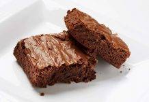 Quadrotti cremosi al cioccolato Quadrotti cremosi al cioccolato Ricetta Sprint