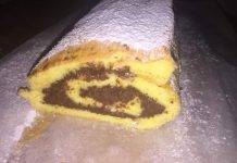 rotolo con la nutella e granella di nocciole
