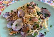 spaghetti con le vongole ricetta con video