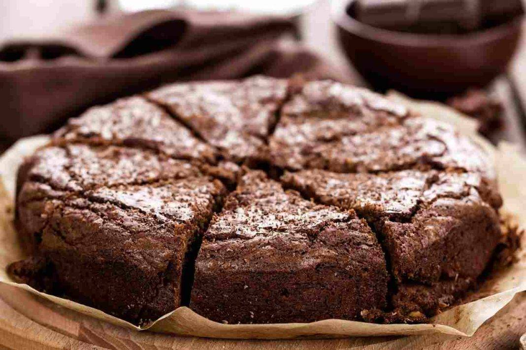 Torta burro di arachidi e cioccolato fondente per una deliziosa coccola