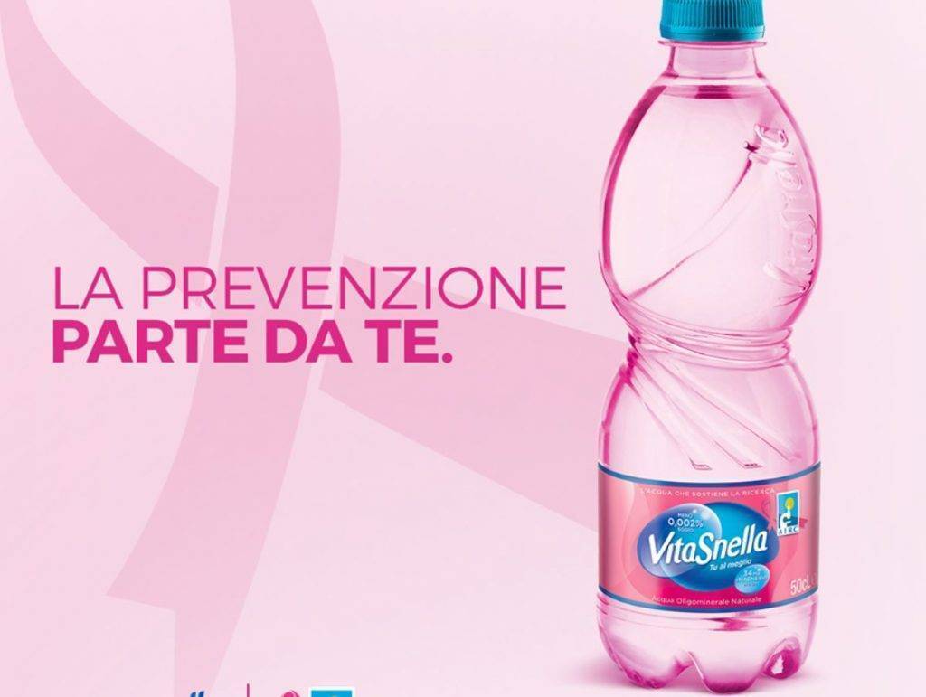 Tumore al seno, la campagna choc di acqua Vitasnella - ricettasprint.it