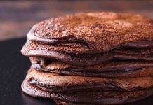 Pancake al cacao con ripieno alla nutella un dessert a dir poco delizioso Pancake al cacao con ripieno alla nutella