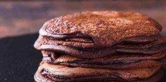 Pancake al cacao con ripieno alla nutella
