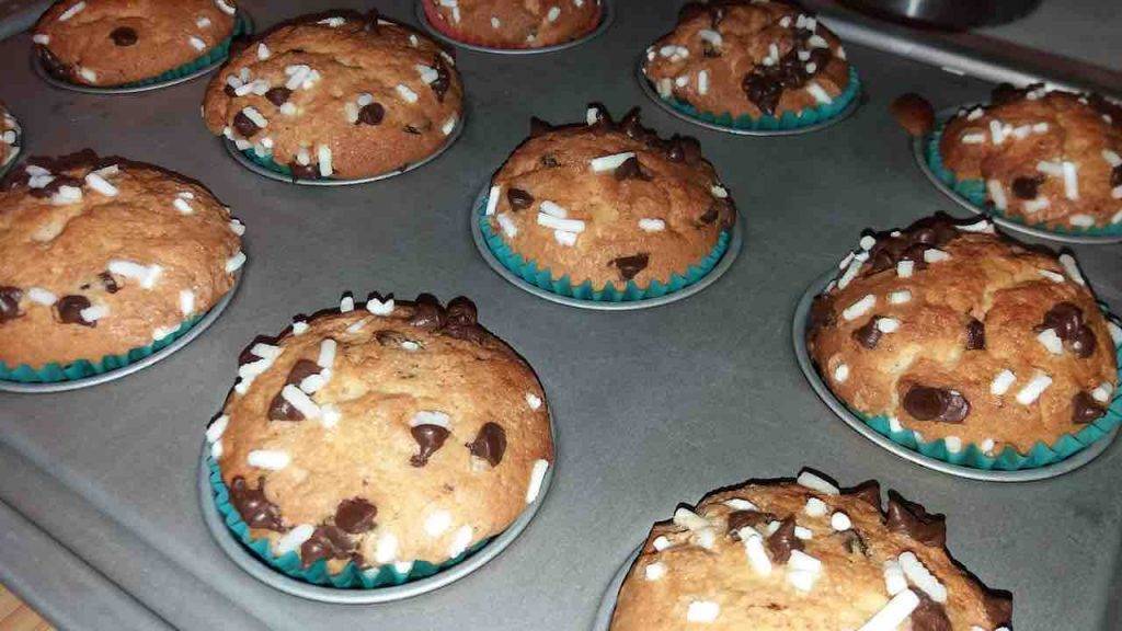 muffin con gocciole di cioccolato e yogurt