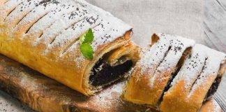 Strudel al cioccolato con i semi di papavero