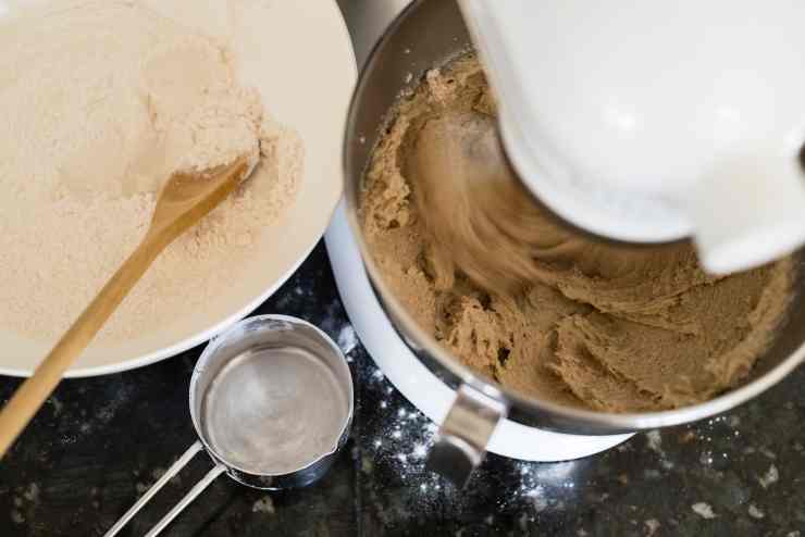 Ricetta Del Tronchetto Di Natale Di Benedetta Parodi.Tronchetto Di Cioccolato Senza Cottura Pronto In 10 Minuti